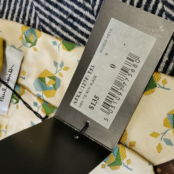 Paul Smith Tie - cream colored w/design - Picture 5 of 7